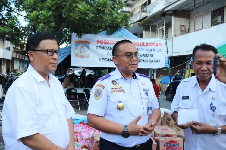 Insan Perhubungan Sumbang Korban Kebakaran Pandansari. Dharma Wanita ke Posko, Sambut Harhubnas 2022