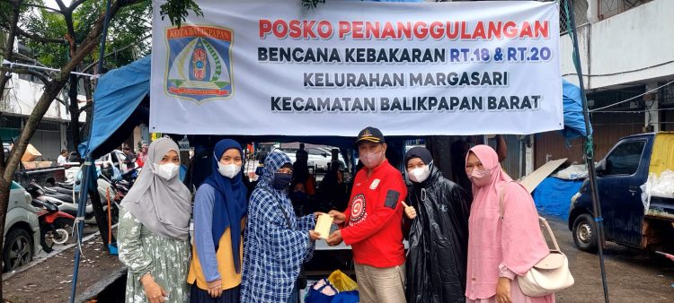 Seragam dan Buku Ludes, Kasur Kurang, Uluran Bantuan Terus Ditunggu. Usman: Terimakasih, Uang Tunai Dicatat, Sembako Didistribusikan