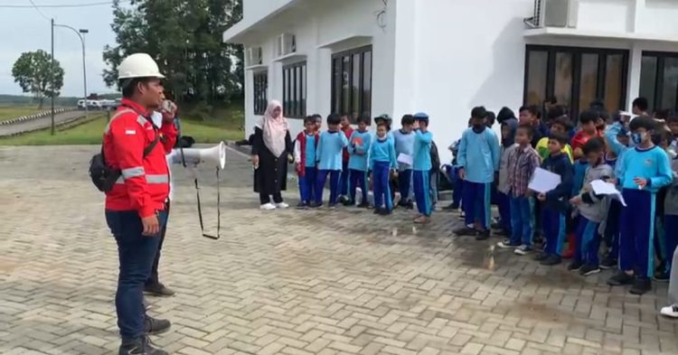 Anak-anak Belajar Pengolahan Air PDAM. Perumda TMB Jadikan Education Trip Proses Air Bersih