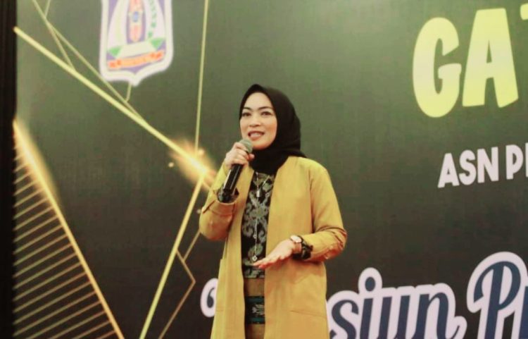 Owner Salakilo ‘Injeksi’ Pra Pensiun Jadi Entrepreneur. Riswah Yuni: Jangan Takut Usia Tua untuk Berkarya dan Berusaha