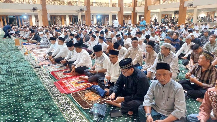 Di Sudut-Sudut Jalan New York, Sudah Ada Halal Food. Dr Shamsi Dakwah Toleransi, Muharram Umat Islam Diminta Mengubah Mindset