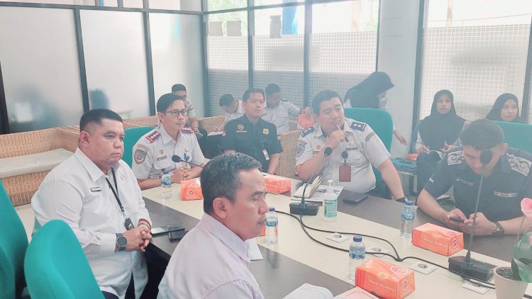 PKJ 2023 di Kaltim, Program SALUD dan Safety Riding Diglorifikasi. Bupati Kukar Lepas Jalan Sehat, Ada Lomba Mewarnai