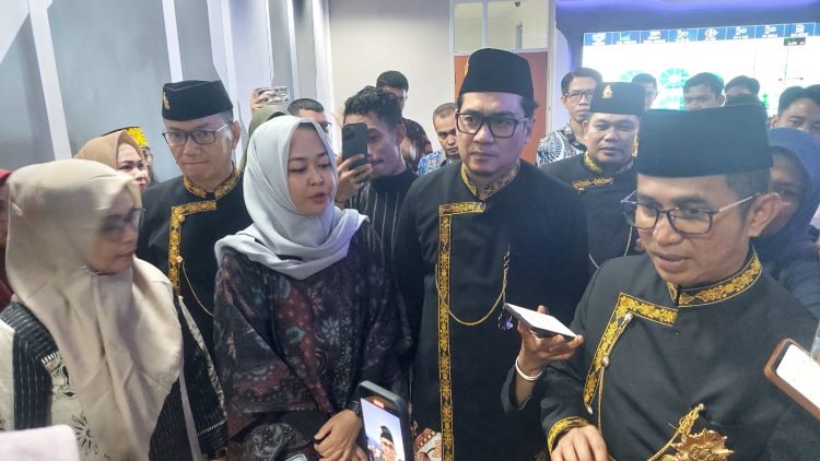 Walikota Minta Direksi Agar Aplikasi MIS Masuk Playstore. KPM PDAM: Ada Masalah, Direksinya Harus Bisa Atasi