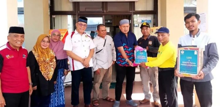 LDII Peduli Tetangga yang Kena Musibah. Salurkan Bantuan Kebakaran di Sungai Ampal