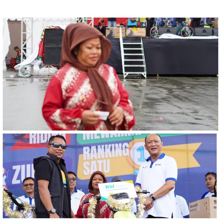 Aisyah, Meski Basah Sebut Sepedanya Berkah. Penjual Es GOR Segiri Raih Grandprize PKJ 2024