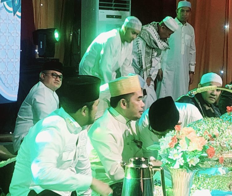 Wujud Cinta Rasulullah, Rayakan Maulid ‘Kontengan’. Hasanuddin: Syafaat Nabi Insya Allah Didapatkan