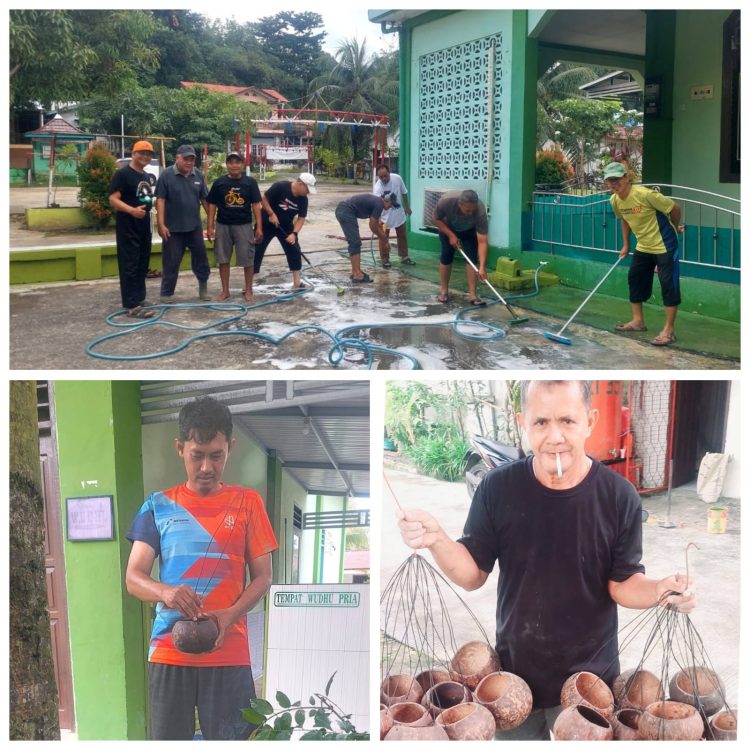 200 Celengan Berseri dan Jimat Disiapkan. Takmir Gunakan Jet Cleaner Bersihkan Masjid