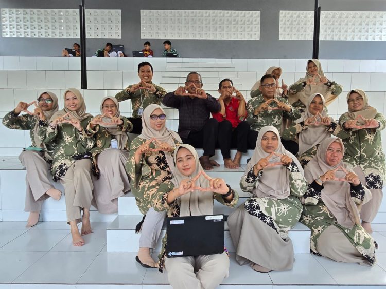 Digital Blended Learning Dikerjakan Hanya 18 Bulan. Ayu: Diperlukan Gerakan Top Down Action to Teacher