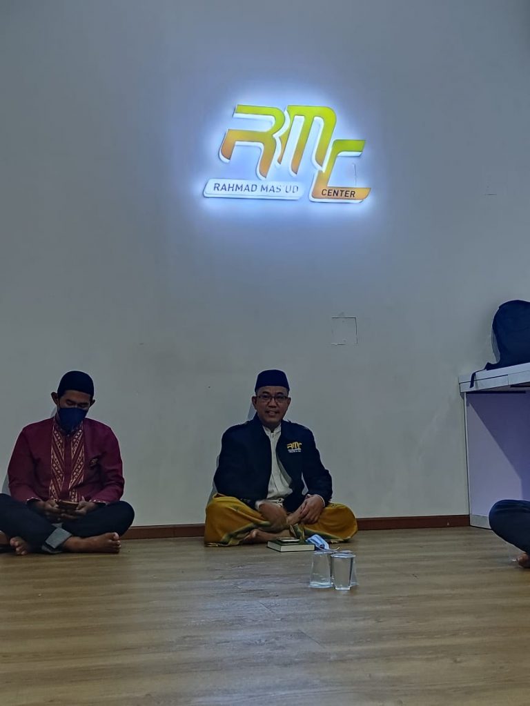 RMC Gelorakan �Ngaji Akhlak�. Juga Belajar Fiqih dan Dasar
