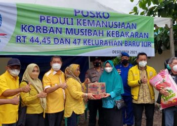 Bantuan Golkar untuk Warga yang Rumahnya Terbakar. Dilakukan 8 Gelombang, Fraksi DPRD Juga Peduli