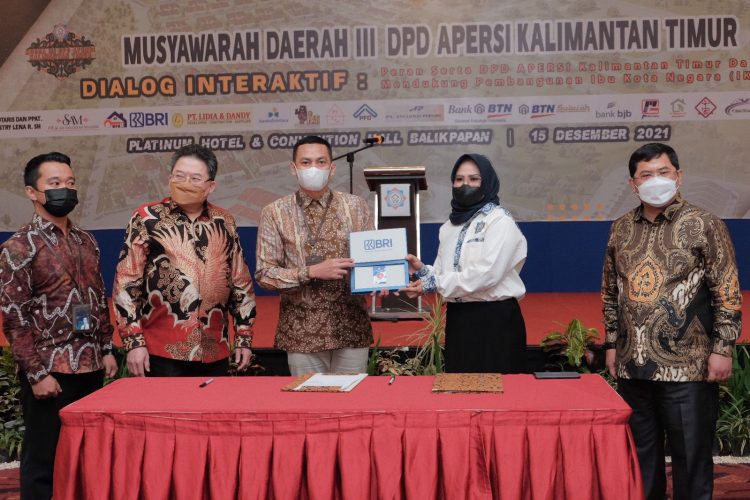 Kartu BRIZZI untuk ID Card Anggota Apersi Kaltim. Sunarti: Multifungsi Era Digital