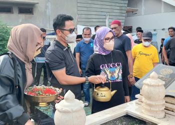 Makna Ziarah Dijadikan Walikota-Istri Spirit Spiritual. Rahmad: Ada Nazar dan Dekatkan Diri pada Allah