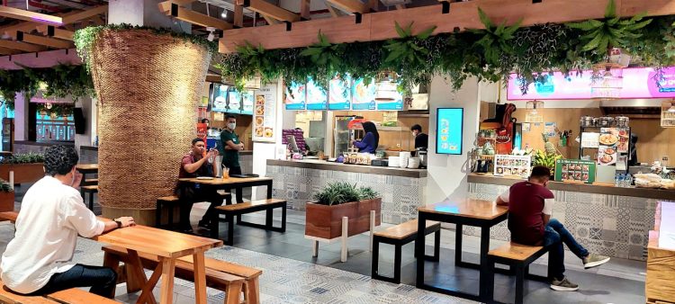 Nongkrong Santuy di BSB Food Court. Kombinasi Selera, Bisa untuk Keluarga Berbuka