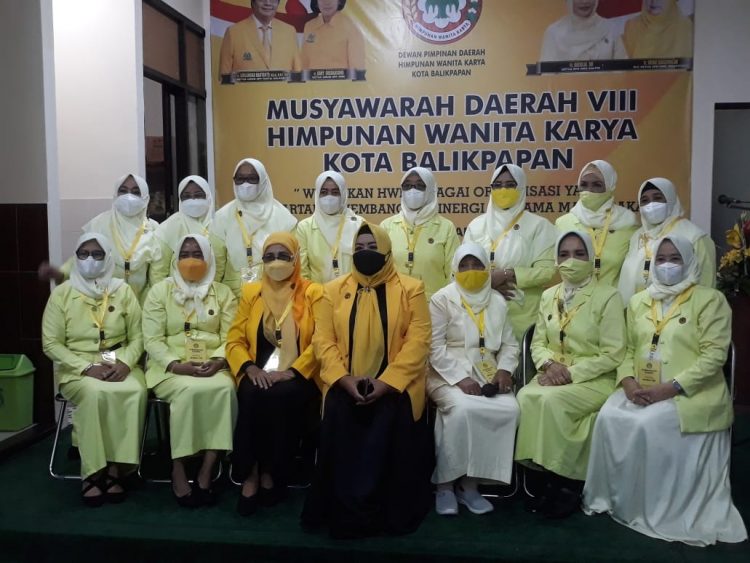 Ultah ke-41, HWK Balikpapan Gelar Baksos dan Konsolidasi. Dewi: Pandemi Covid, Kita Perlu Gotong-Royong