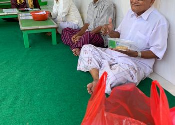 Badrus, Berfastabiqul Khairat Lewat Bagi Takjil. Berikan Buka di Masjid-Masjid untuk Mencari Berkah Ramadan