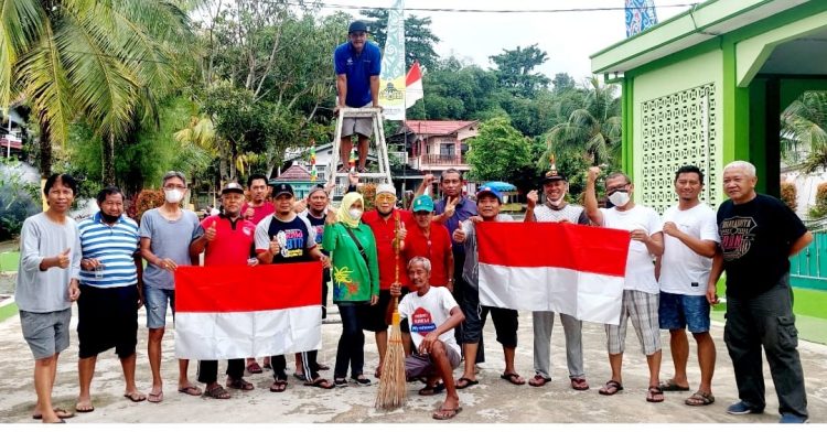 Kerja Bhakti Massal Merdeka Wujudkan Cinta Kota. Bambang: 35 RT Ditinjau, KBM Semangat Hargai Kemerdekaan RI