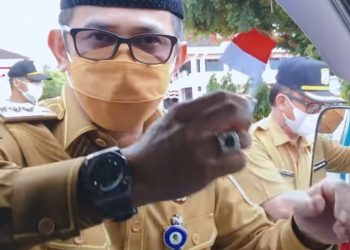 Jelang HUT ke-77 RI: Golkar Bagikan Ribuan Bendera Merah Putih. Rahmad: Jangan Lupakan Sejarah, Hargai Jasa Pejuang