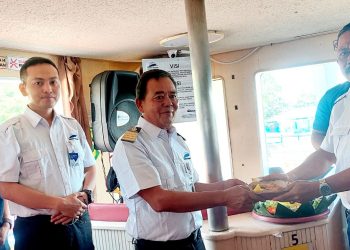Semangat Superteam KMP Manggani Menggelora. Syukuran Usai Docking, Secara Operasional Layak Berlayar