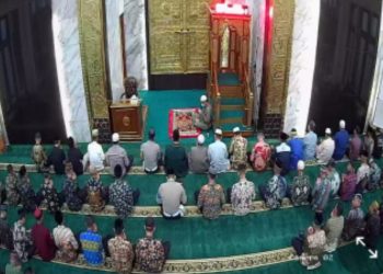 Balistik-PSM-Aremania dan Jajaran Polresta Salat Ghaib serta Yasinan. Doa untuk Tragedi Kanjuruhan di Masjid Baitul Aman