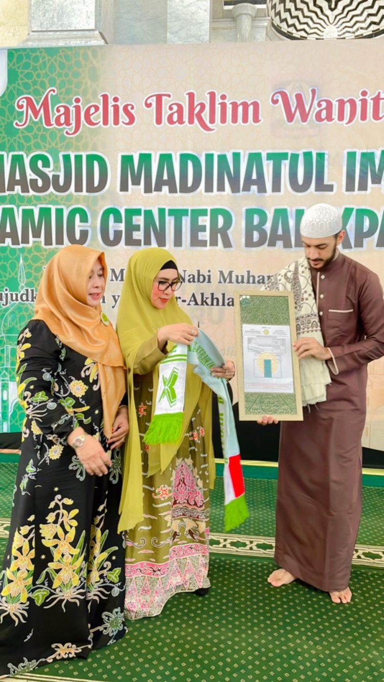 Maulid Gelaran MTW Madinatul Iman Sukses. Datangkan Syekh Abdullah Jaber, Ada Lomba Telur