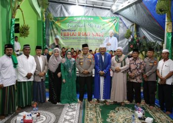 Habib Zaky: Ayo Sambut Ramadan Banyakin Selawat. Ukhuwah Terjalin, Aparat Kepolisian-NU Kolaborasi Peringati Isra Miraj di Manggar