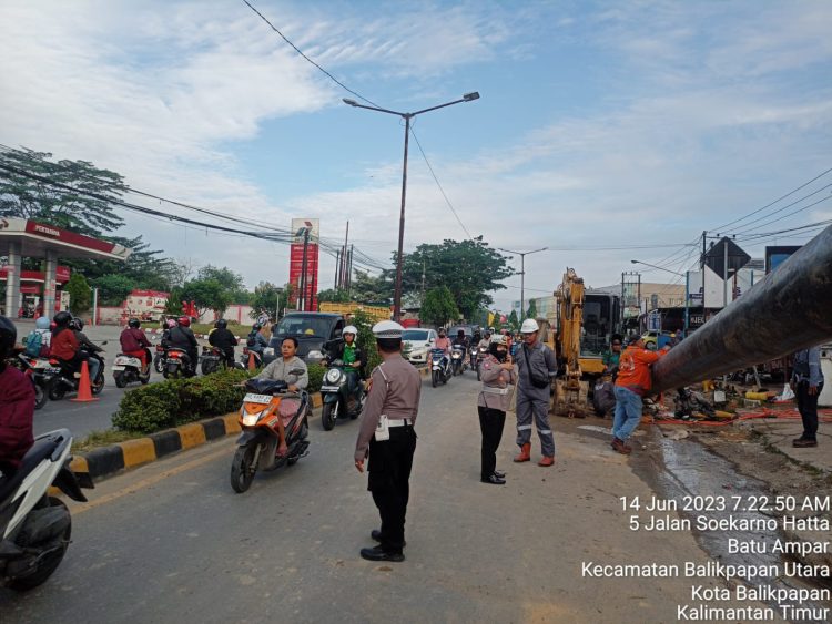 Kasatlantas Turun Lapangan Ingatkan PGN. Ropiyani: Macet, Harusnya Dikerjakan Malam Hari
