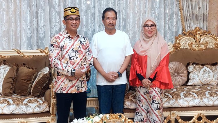 Sultan Terengganu Malaysia Kunjungi Walikota-Istri. Takjub Melihat Pembangunan IKN Nusantara