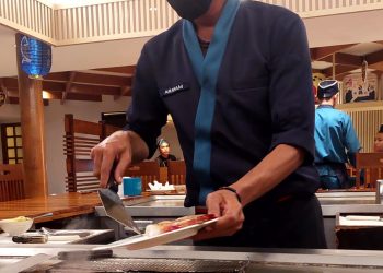 Makanan Jepang Blue Sky, Hiburan Keluarga dan Berkualitas. GM: Reborn ke Sushi Ten, Teppanyaki Bisa Outdoor
