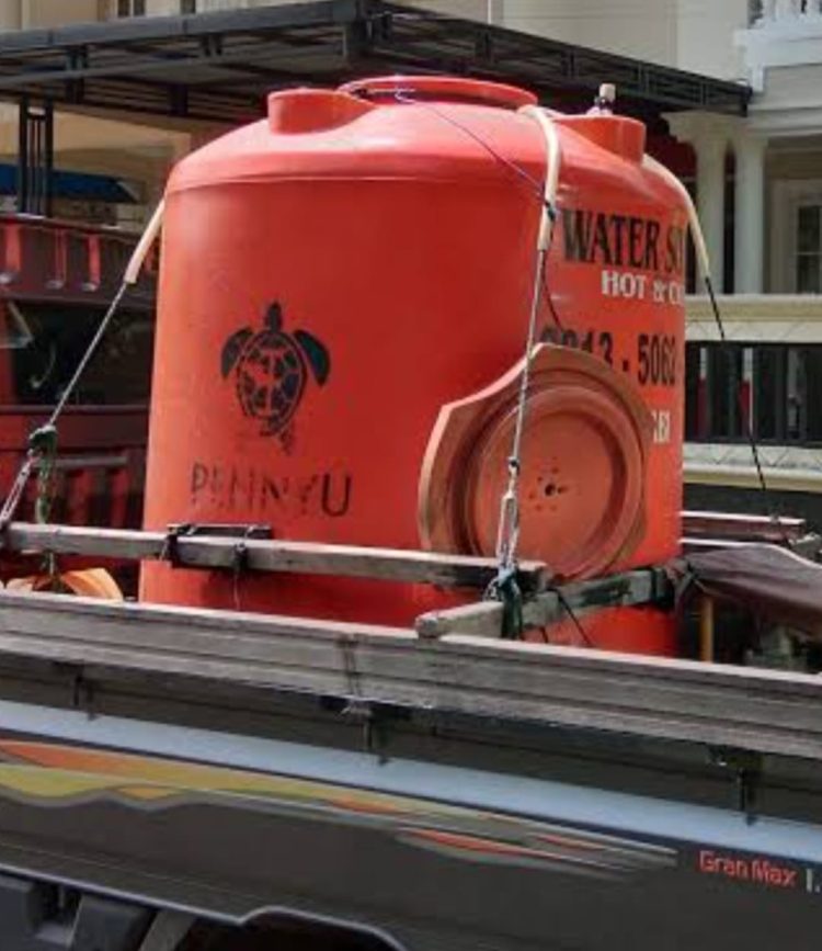 Rita: Penjual Air Tandon Jangan ‘Aji Mumpung’. PDAM Distribusi 5.000 Liter Rp50 Ribu untuk Pelanggan