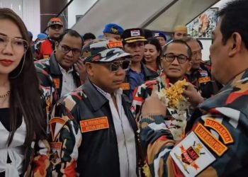 Ketum LMP Kukuhkan Abdulloh di Hotel Senyiur. Arsyad Cannu Disambut Meriah, Ingatkan Jaga Keamanan Kaltim