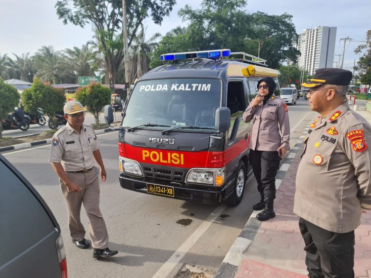 Ditbinmas Imbau Pekerja RDMP Tak Gunakan Helm Proyek. Dirbinmas: Kita Persuasif, Tindaklanjut Jumat Curhat