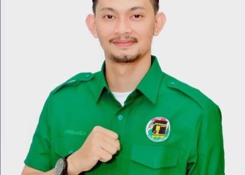 Ari Sanda, Pedagang Tas Kresek Pandansari, Lolos di ‘Dapil Neraka’. Masuk ke DPRD, Spirit dan Berjuang