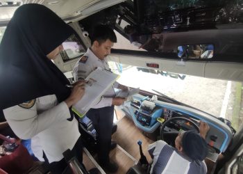 Jelang Angleb 2024, Terminal Batam Ramp Check Armada Bus. Sulis: Semua Bus Harus Layak Operasi