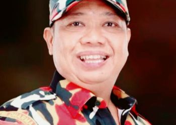 Ramadan, Arsyad Cannu Bagi Ratusan Takjil di 4 Masjid. Ingatkan Warga LMP se-Indonesia Jaga NKRI