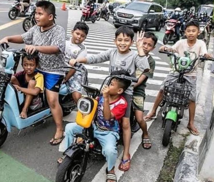 Sepeda Listrik Tak Boleh di Jalan Raya. AKBP Wahyu: Duplikat BPKB, Ada 10 Syarat Mengurusnya