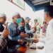 Makan Gratis RMC, Sejam Ludes, Rencana Sebulan Sekali. Walikota Borong Asongan, Dibagi-bagi ke Warga