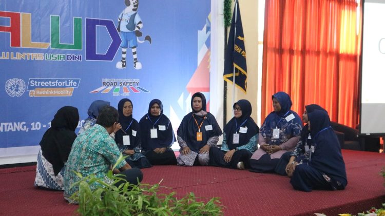 40 Guru Bontang Diajari Praktek SaLUD Lewat Micro Teaching. Bagus: SaLUD Harus Masuk Kurikulum Merdeka