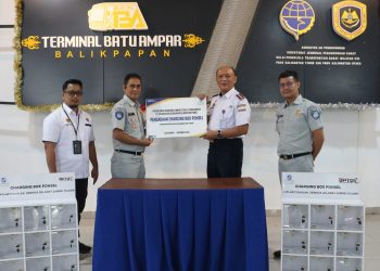 Di Terminal, Tak Perlu Khawatir Ponsel Kehabisan Daya. Jasa Raharja Dukung BPTD Siapkan Box Charger