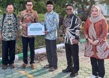 PTMB Sumbang 2 Ekor Sapi Kurban. Dirut: Ini Program TJSLP untuk Masyarakat