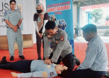Praktek Kompresi 30:2 PPGD di Terminal Batu Ampar. Kerjasama BPTD, Jasa Raharja dan Bidokkes