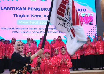IWSS Bersatu Harus Beri Warna Positif Pembangunan. Ketum, Indah Sukmawati, Dilantik Istri Wawali